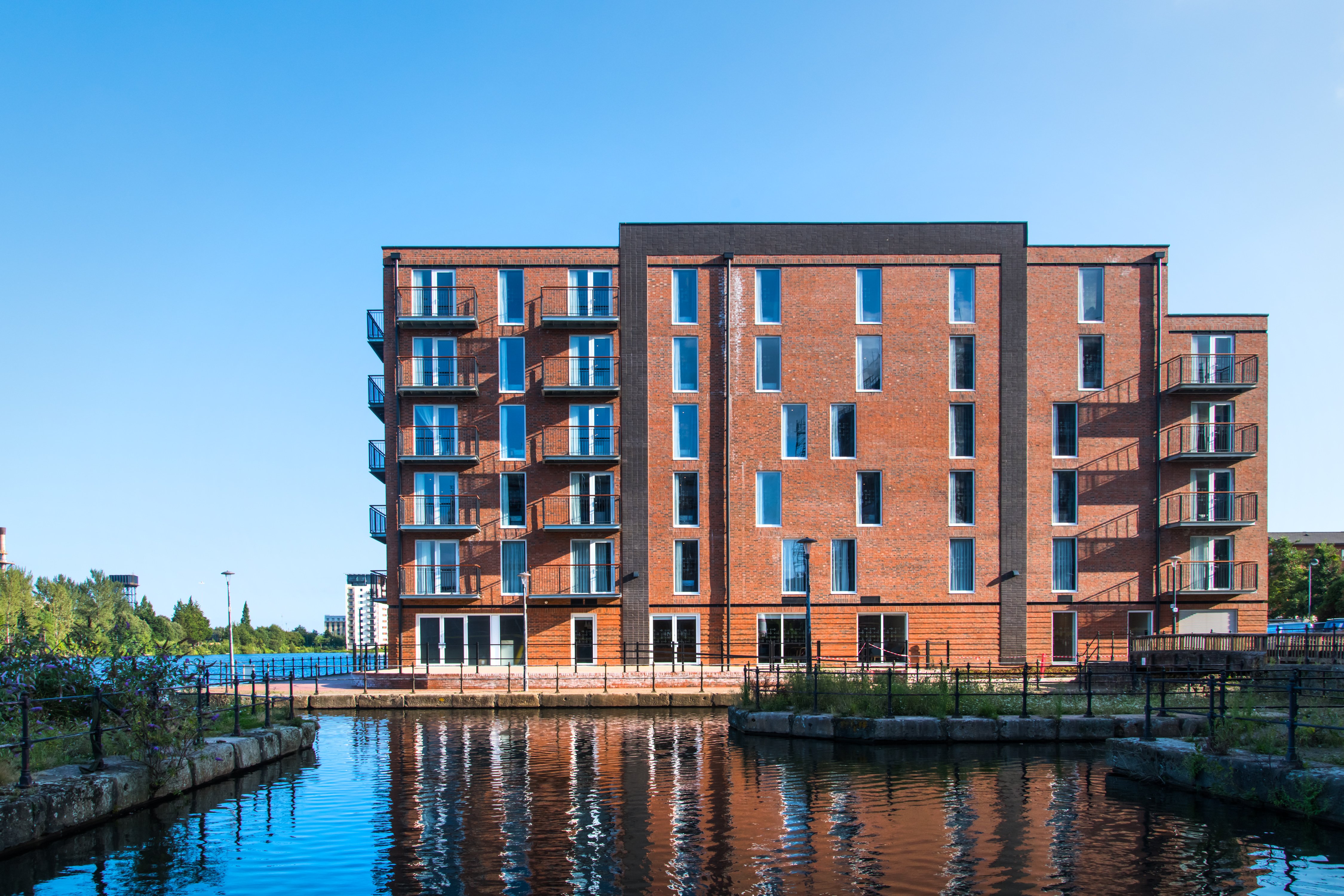 STAYBRIDGE SUITES CARDIFF 5/66