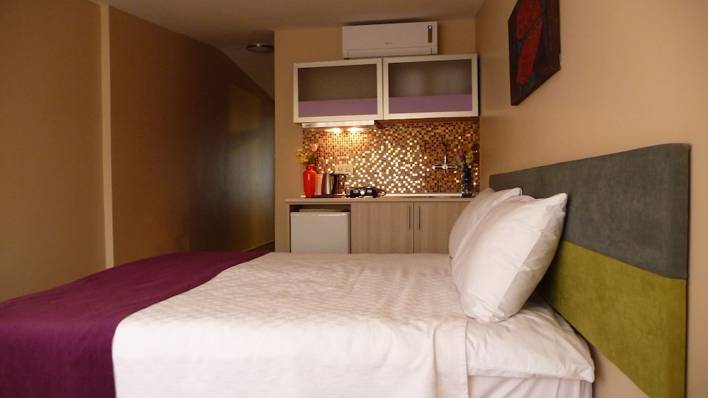 Apart 57 Taksim Harbiye 11/24