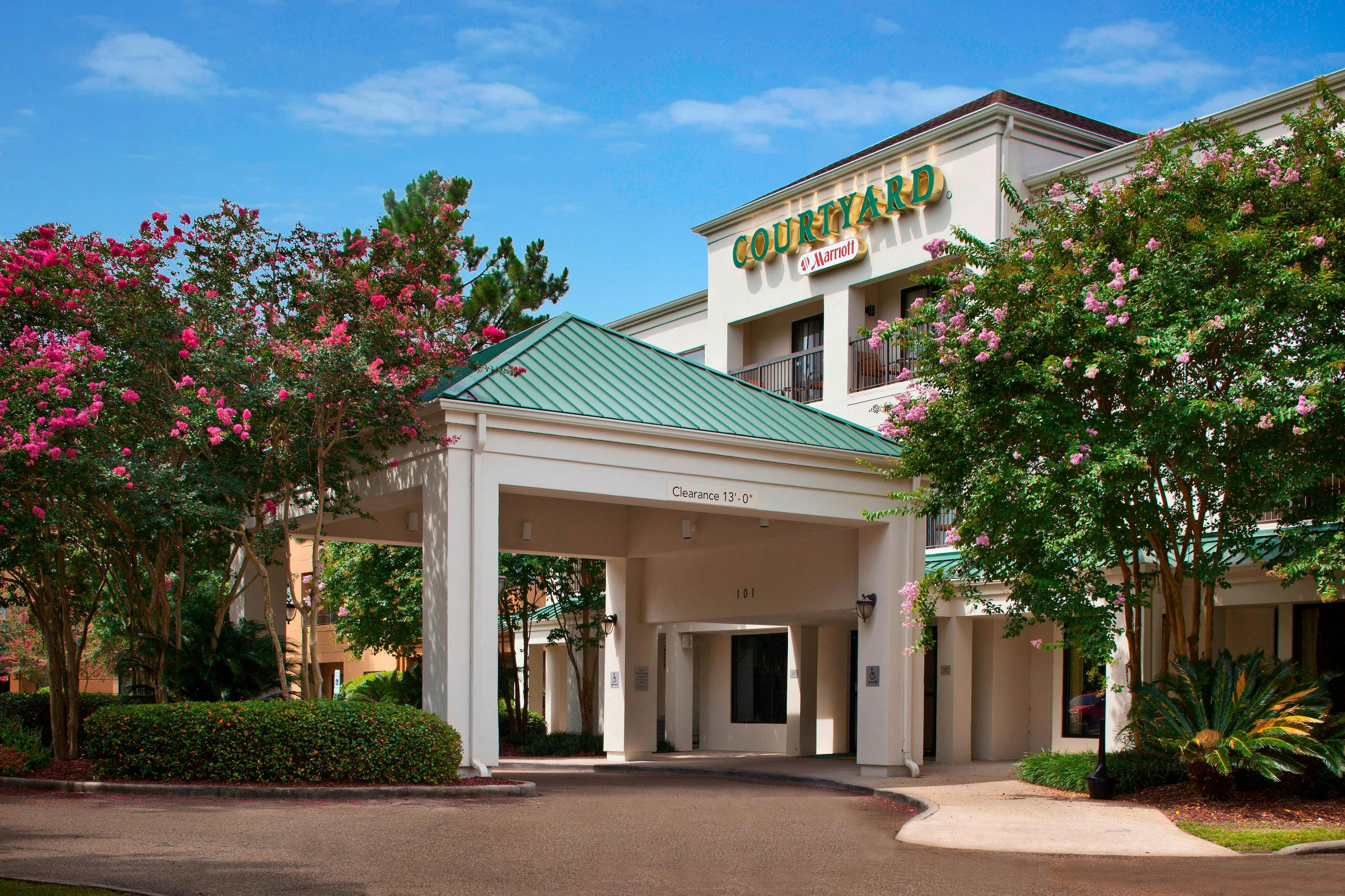 Courtyard New Orleans Covington Mandeville 1/16