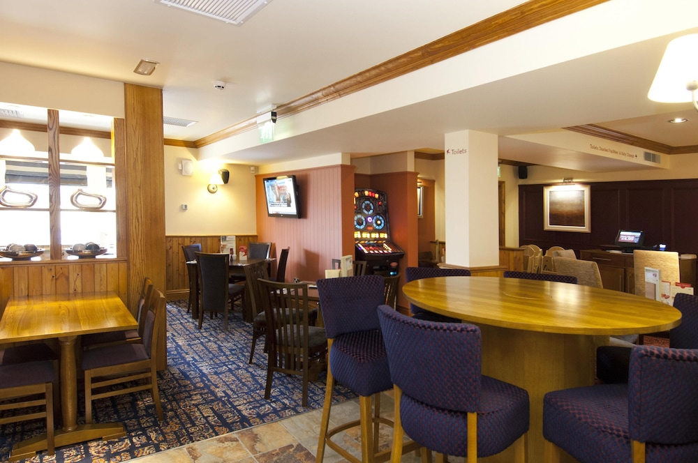 Premier Inn Camborne 27/40