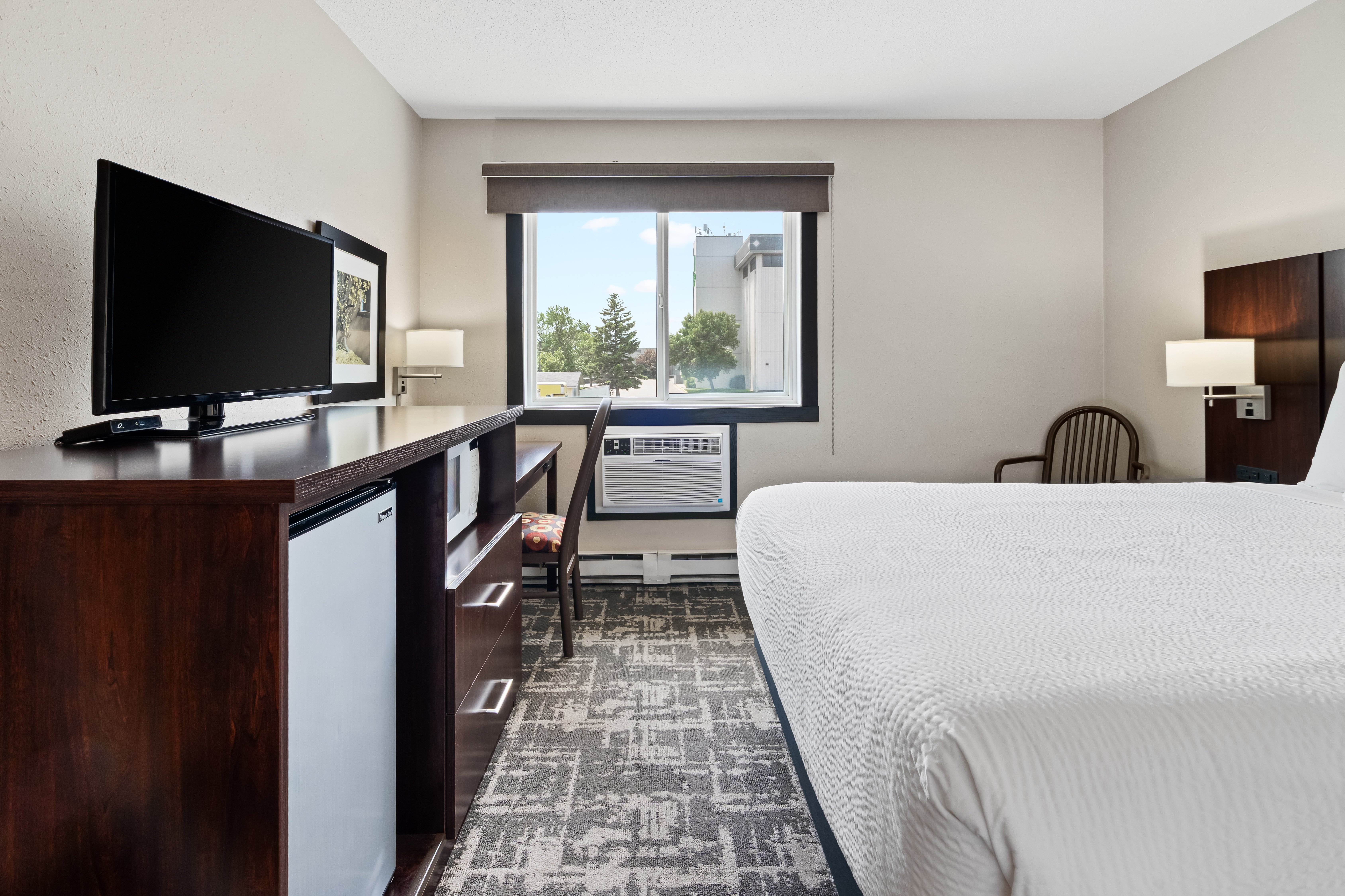 Fargo Inn and Suites 10/34