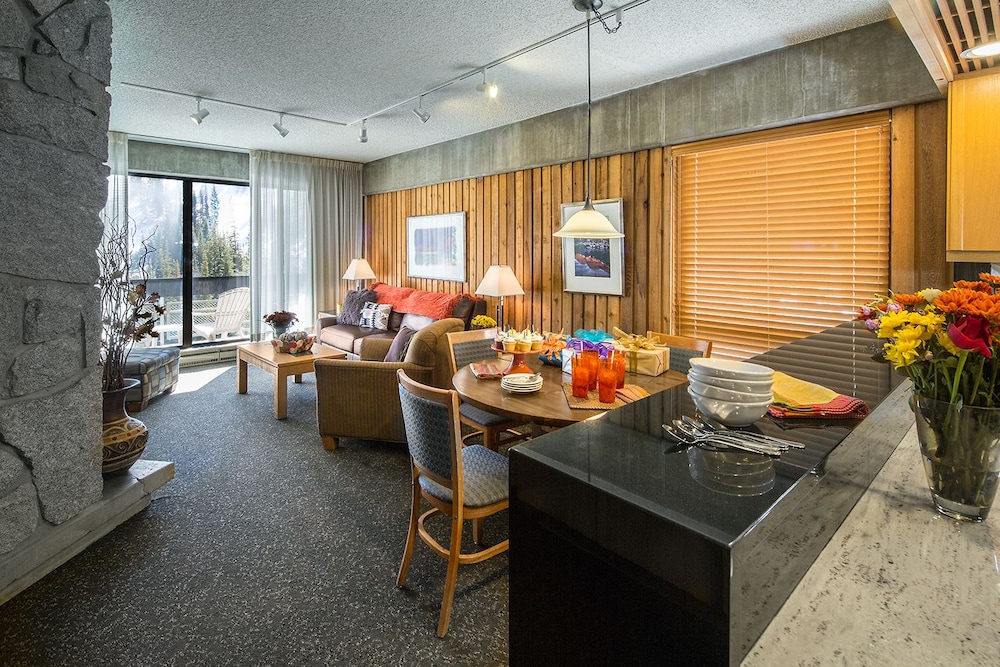 Lodge At Snowbird 14/31
