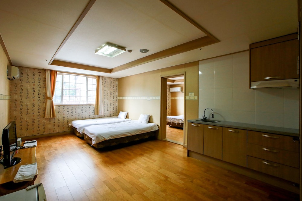 Arbon Resort 8/26