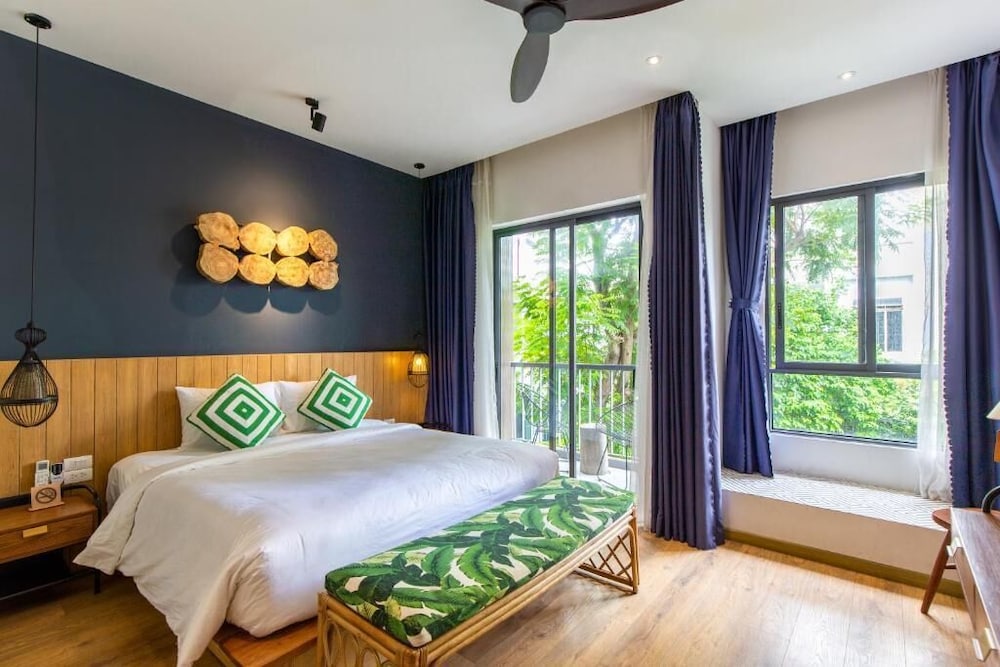 SUPERIOR, DOUBLE BED, BALCONY