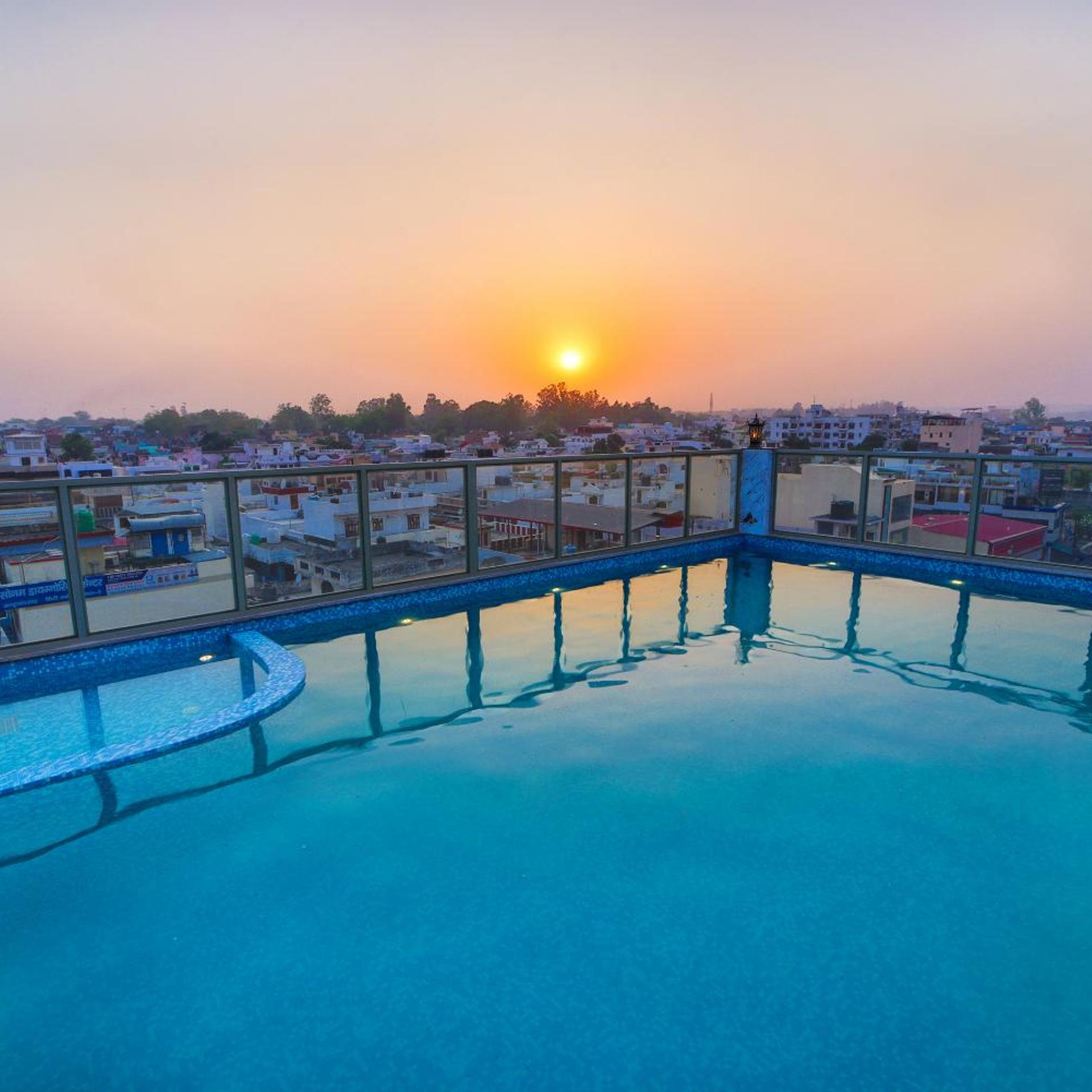 Hotel Holy Vivasa 34/41