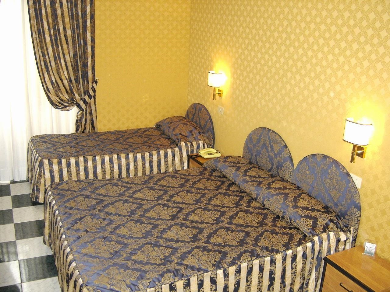 Hotel Mariano 15/18