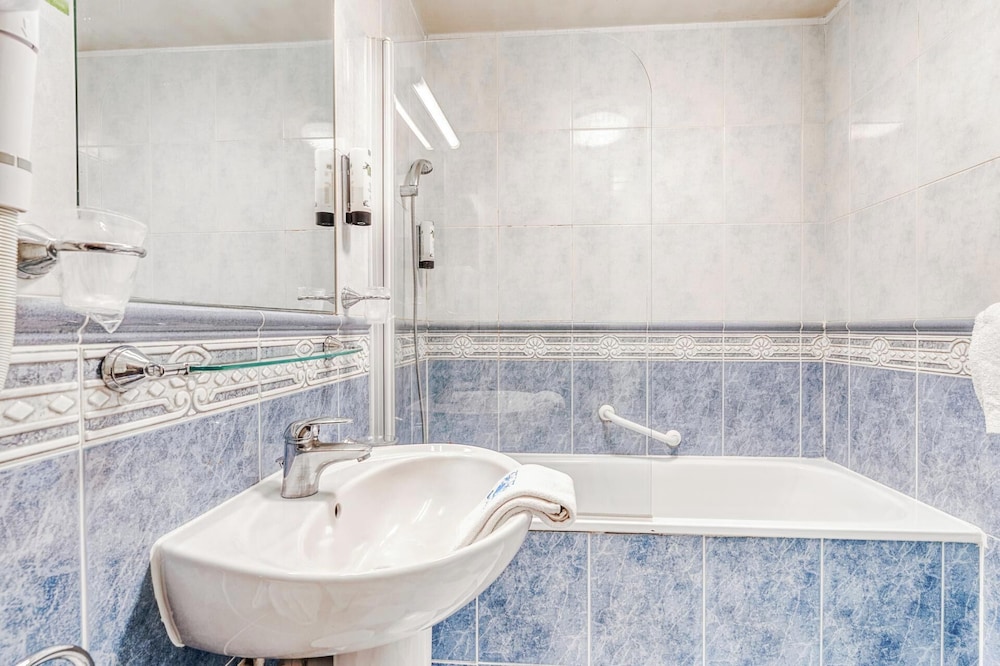 غرفة كلاسيكية بسرير مزدوج، HOTEL LE PLAT D'ETAIN 5/6