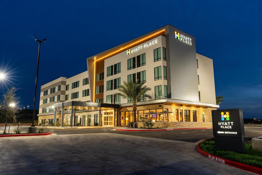 Hyatt Place Eagle Pass 3/50