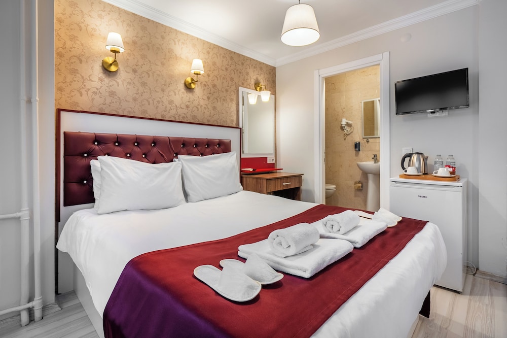Cihangir Palace Hotel 37/69