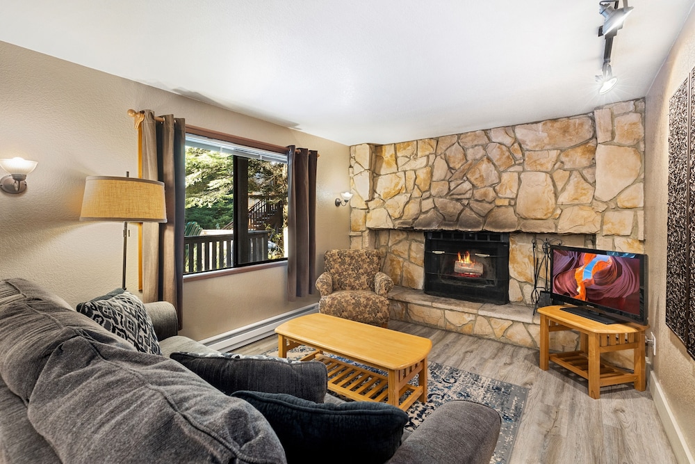 Alta Crystal Resort by Gravity Haus 33/50
