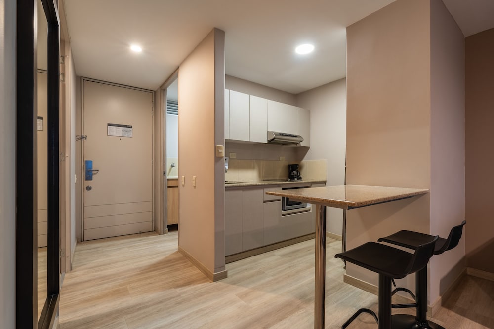 Estelar Medellin Apartaments 25/49