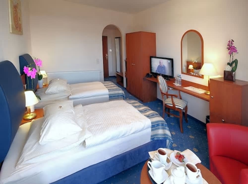 Hotel Gwarna 8/50