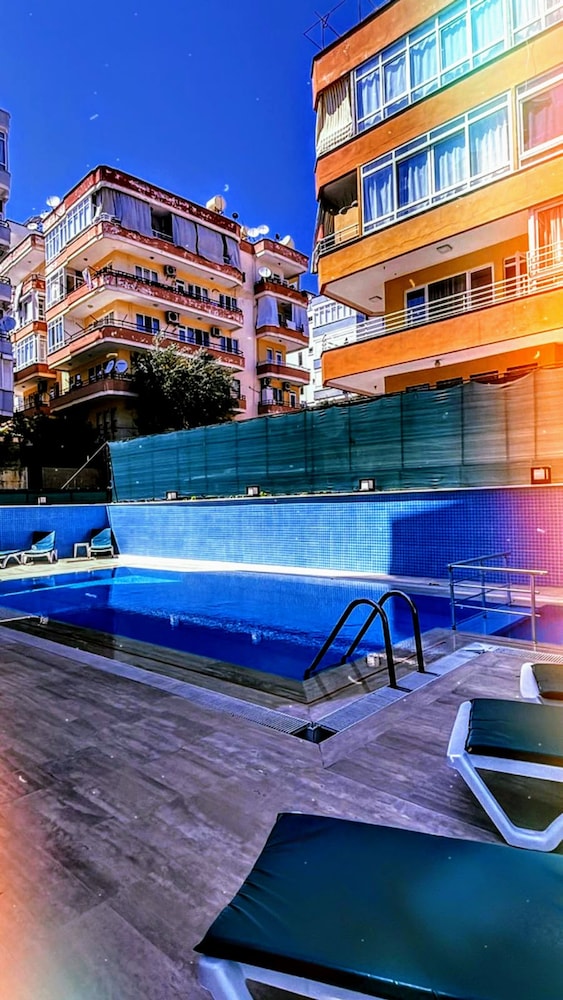 Cleopatra City Hotel 46/49