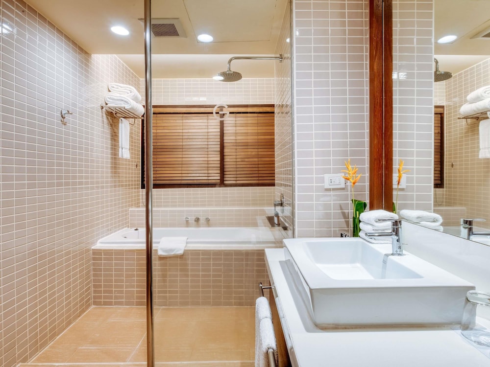 Pullman Pattaya Hotel G 76/76
