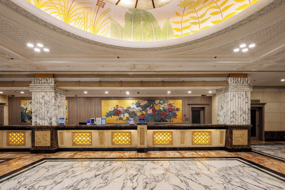 Fragrant Hill Empark Hotel 4/55