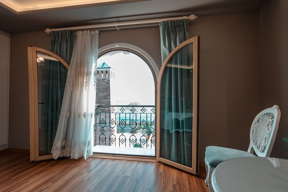 Seven Hills Palace & Spa 35/72