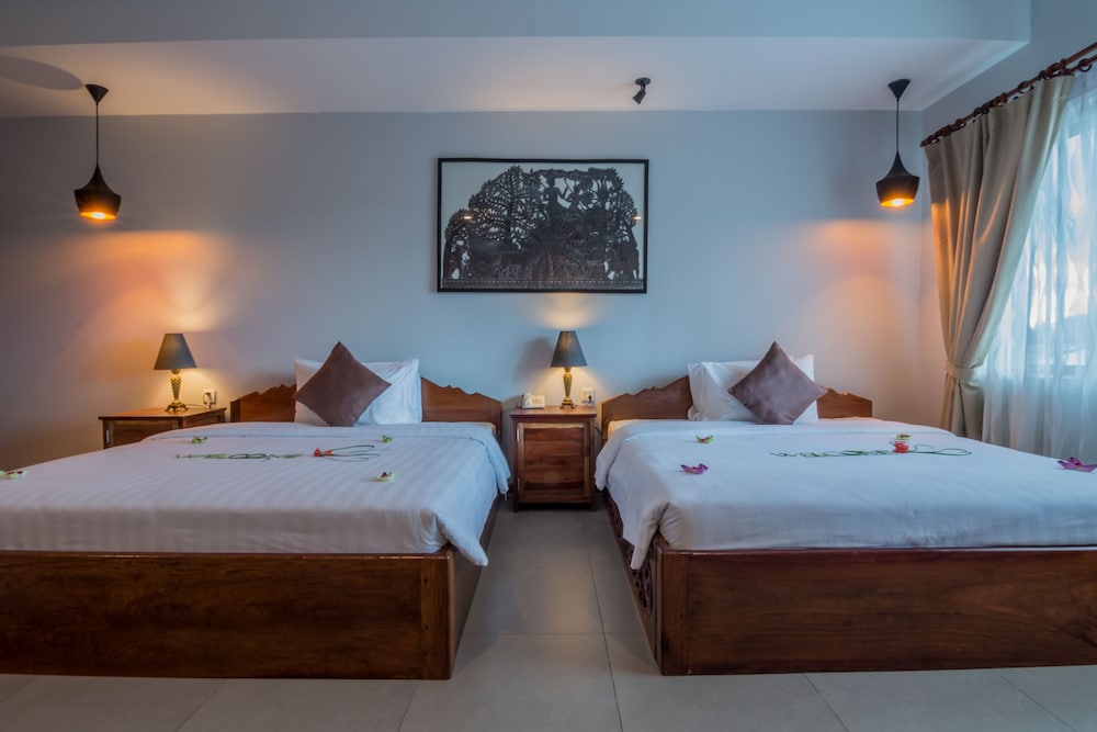 Indra Porak Residence 55/74