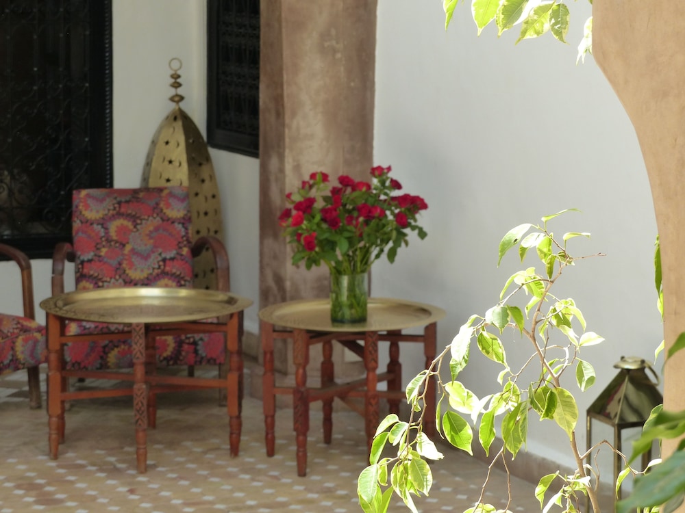 Riad Magellan 9/65