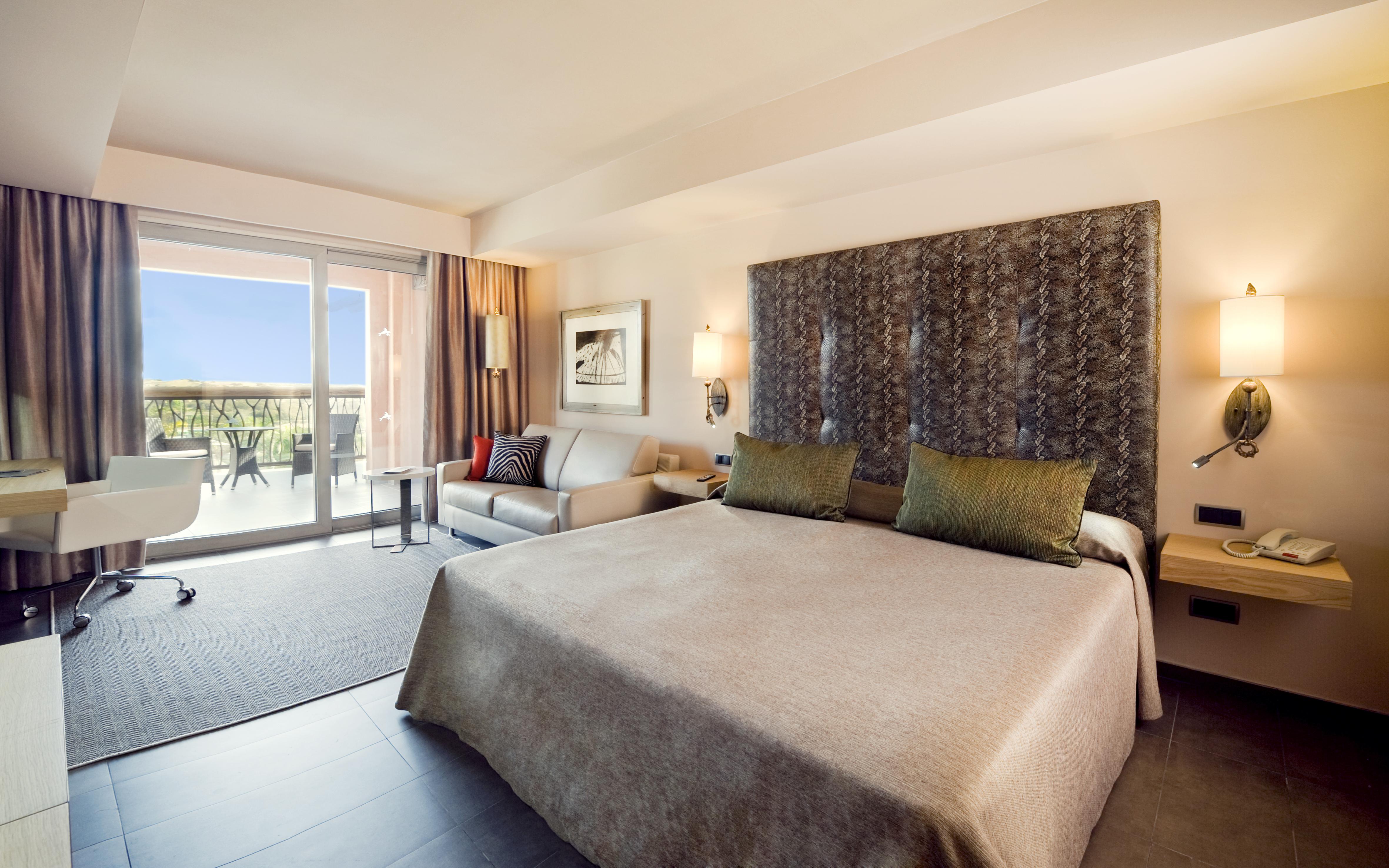 Garden, Double Bed, Pool View, Balcony or Terrace