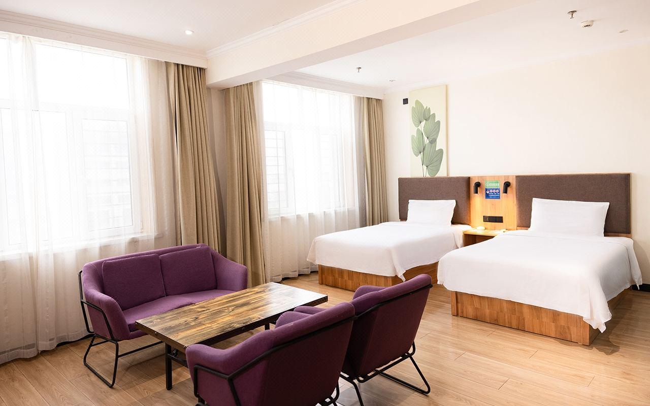 Business, Twin Beds