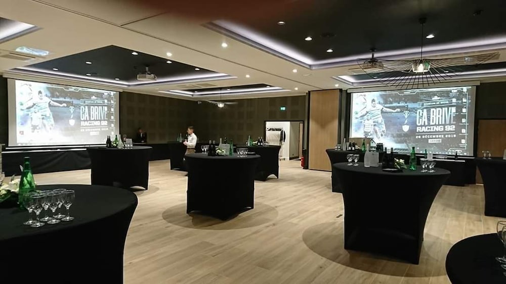 Adonis Brive Grand Hotel 6/33