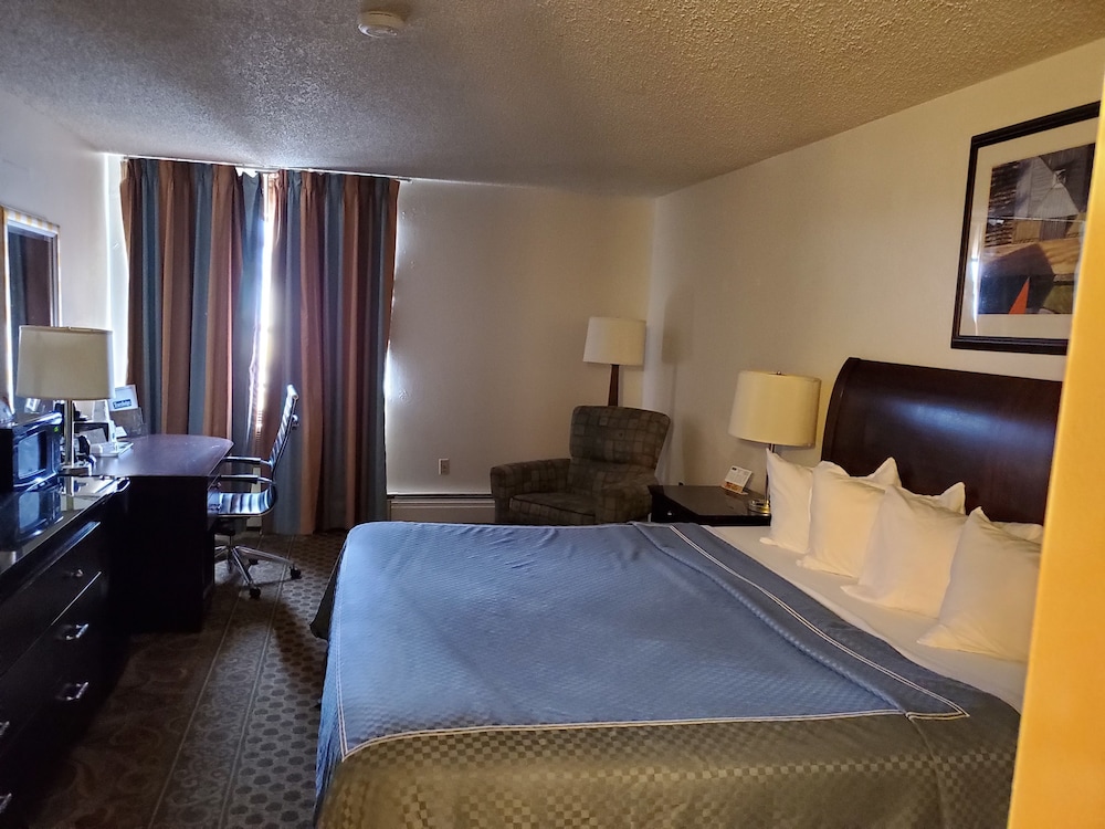 Travelodge By Wyndham Laramie 11/24