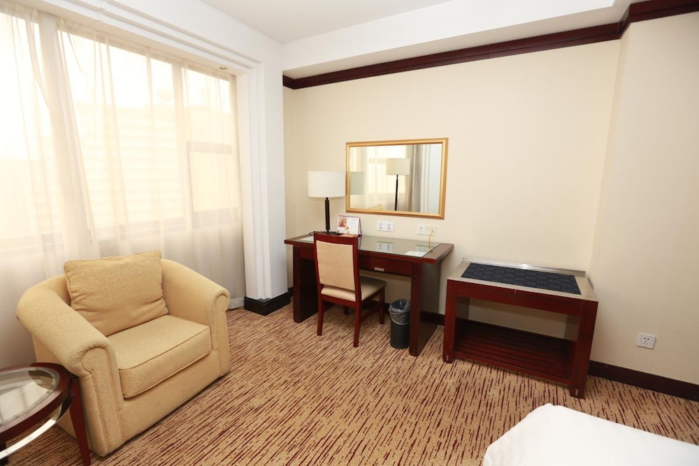 Poly Plaza Hotel Beijing 42/56