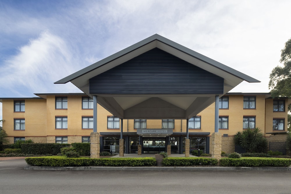 Mercure Sydney Blacktown 2/72