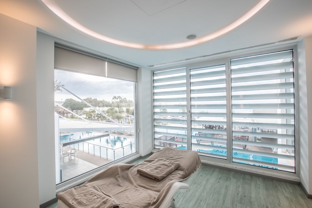 Vassos Nissi Plage 34/76