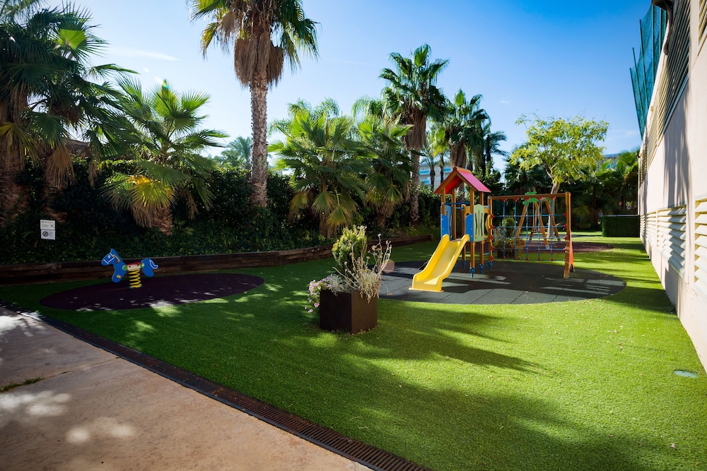 Ohtels La Hacienda 47/75