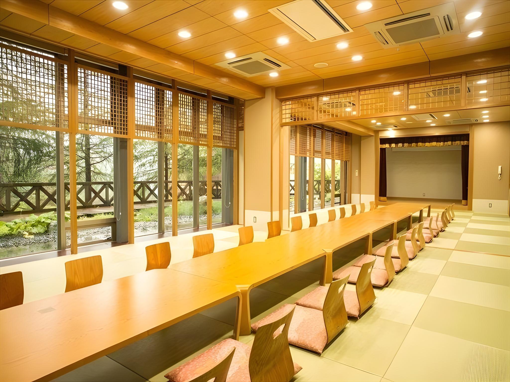 Hotel Hikyonoyu 35/40