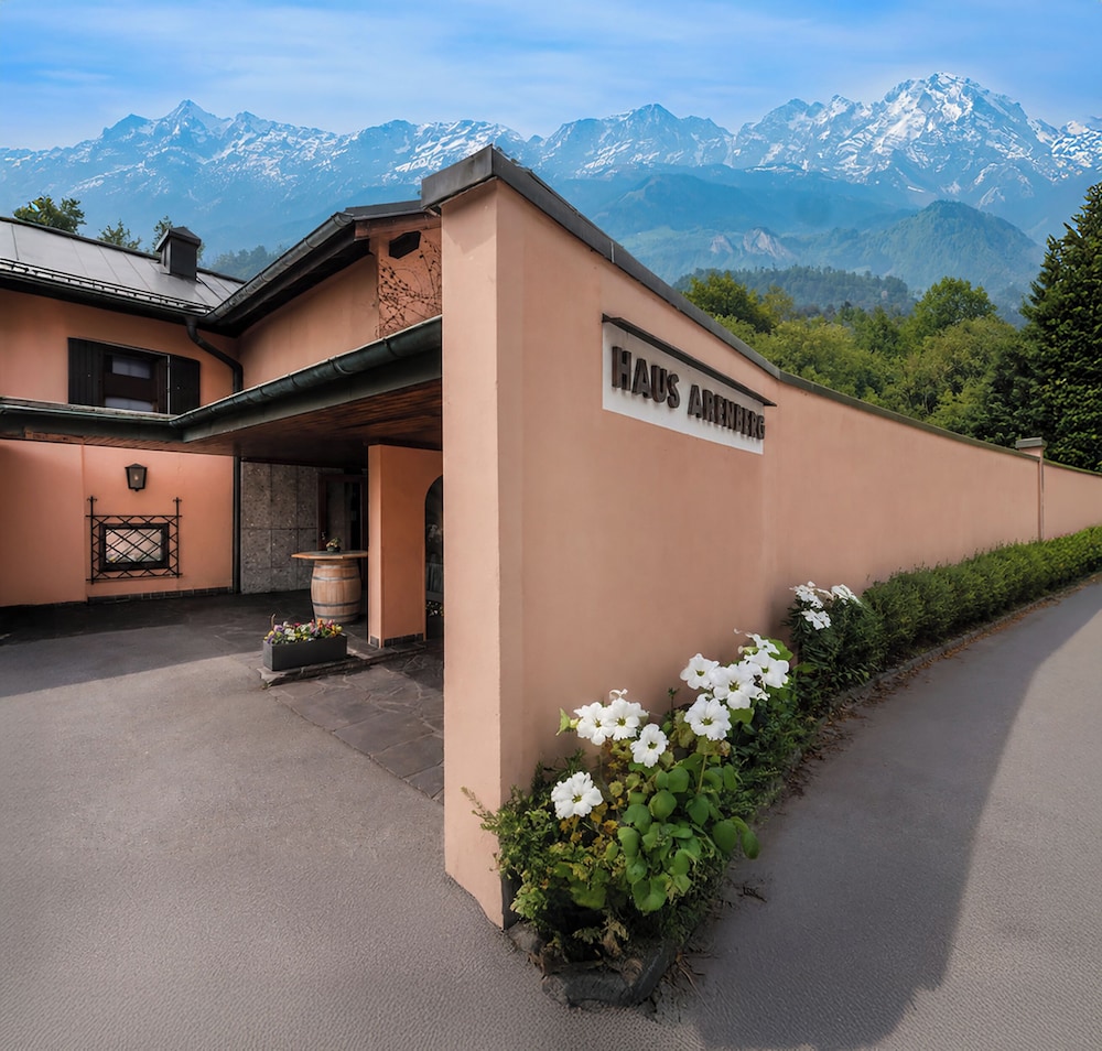 Hotel Pension Haus Arenberg 1/50