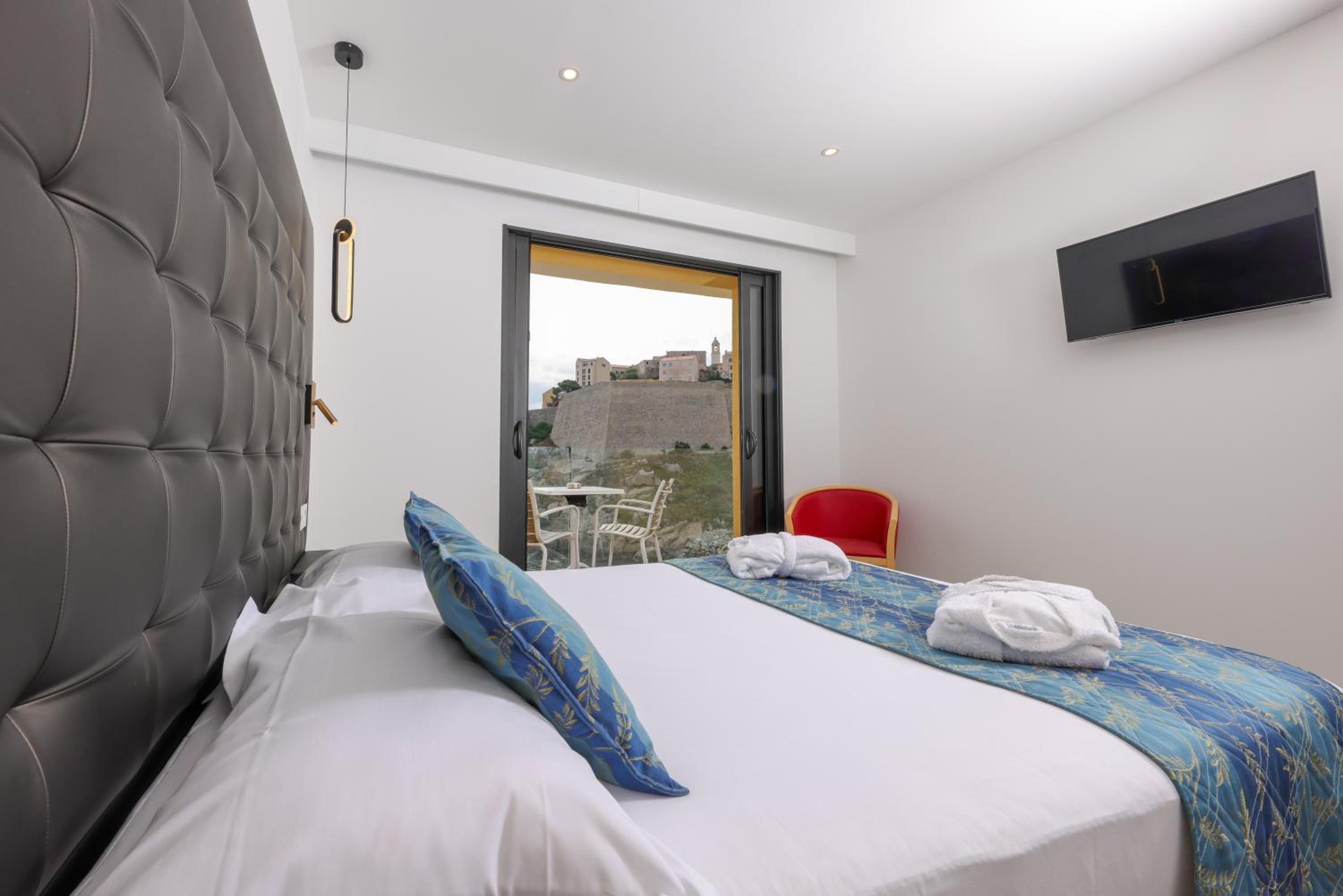 Superior, Double Bed, Sea Front, Sea View، Hotel Saint Christophe Calvi (ex Saint Christophe Corsica) 2/10