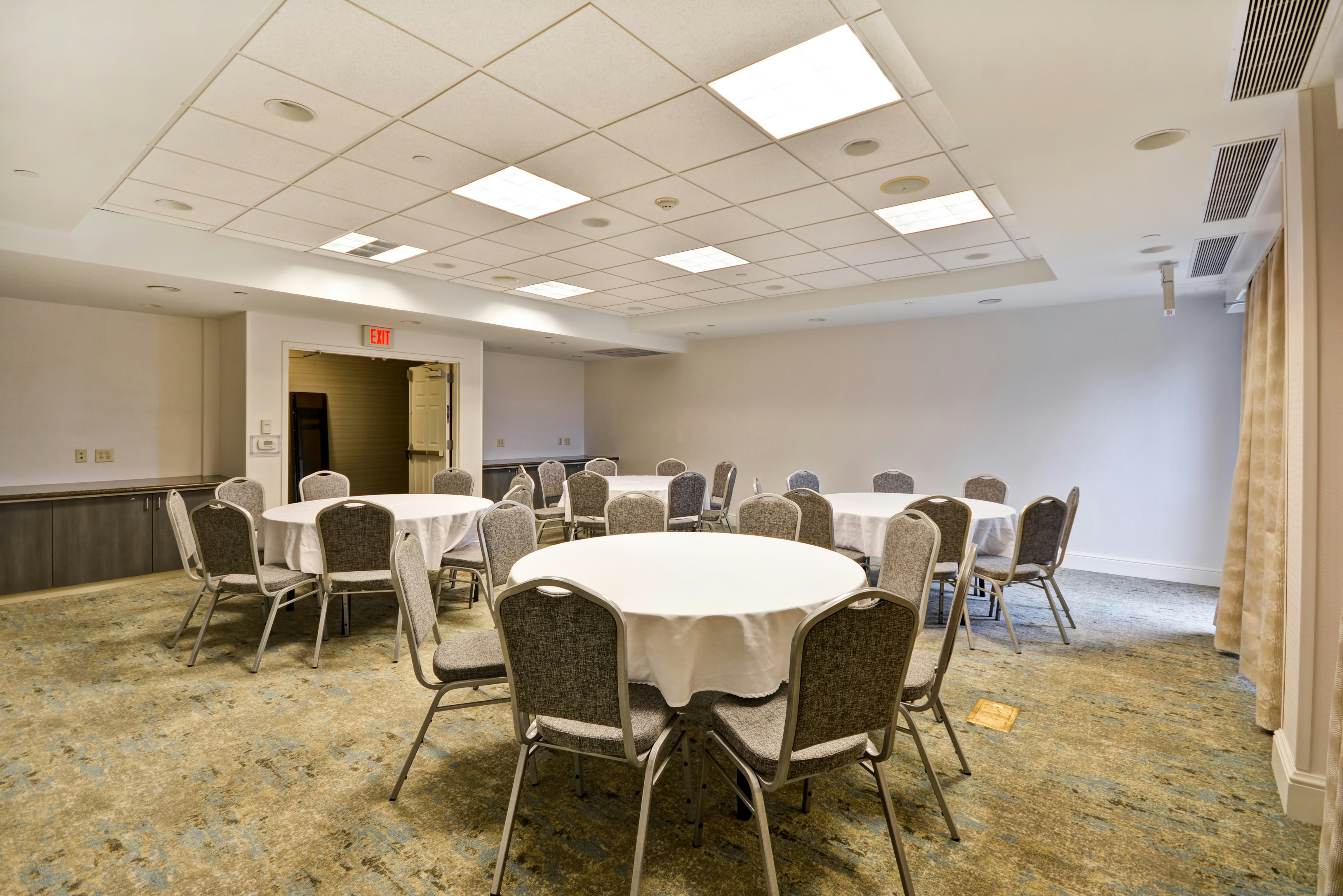 Hilton Garden Inn Ridgefield Park 37/46