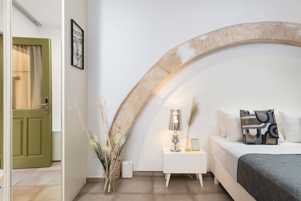 Elia Portou Luxury Residence 12/26