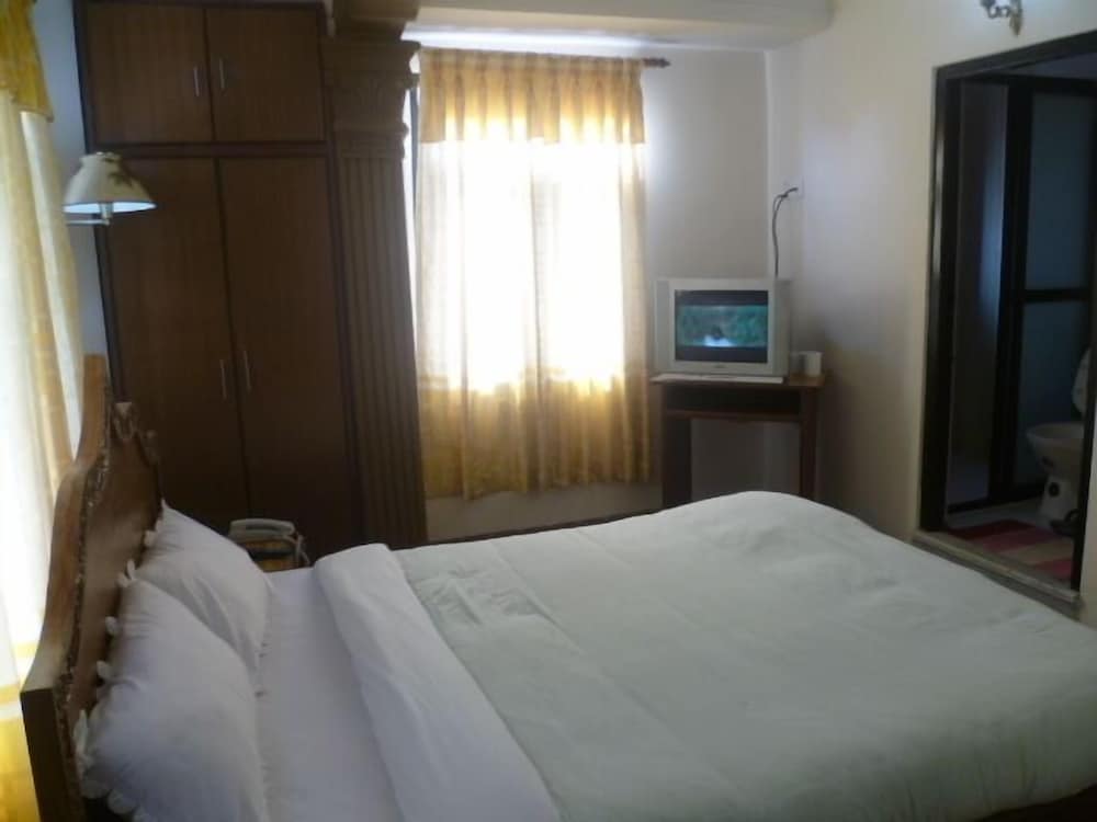 STANDARD, DOUBLE BED