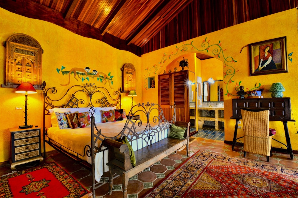 La Mansion Inn Arenal 5/50