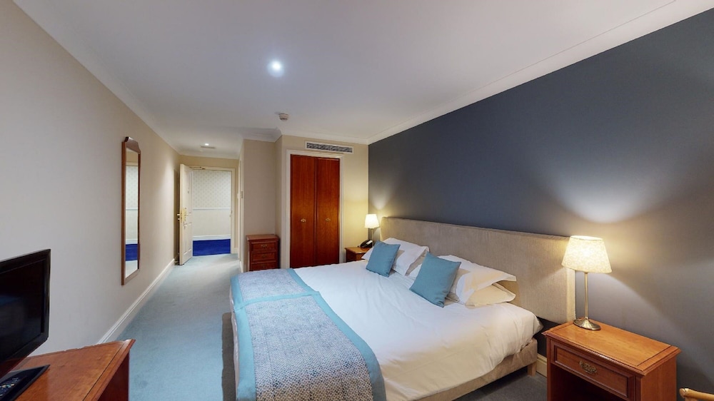 Room, Double Bed, Atrium View