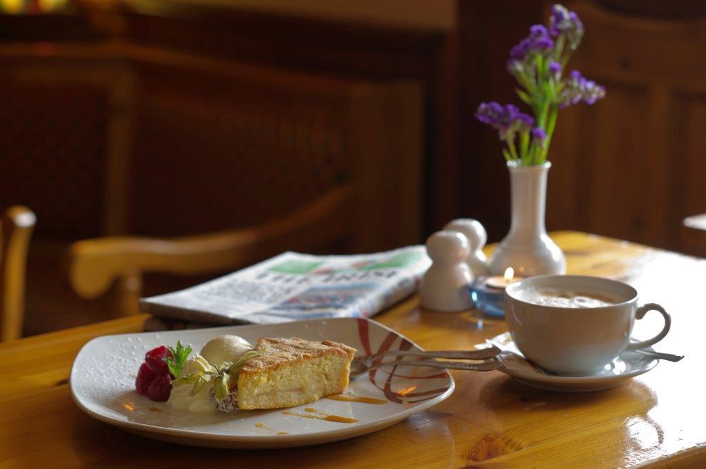 Hylands Burren Hotel 13/18