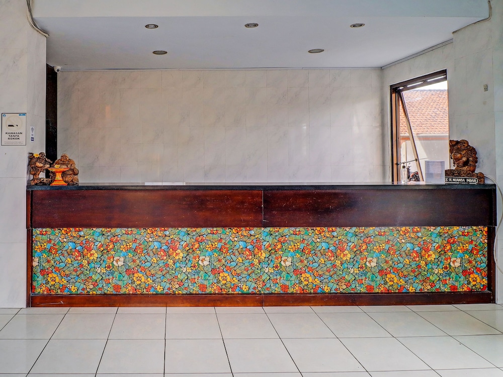 Hotel Nuansa Indah 6/23
