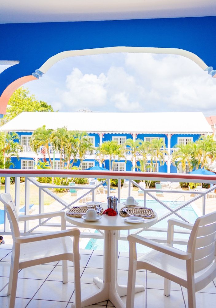 Bay Gardens Inn 66/75