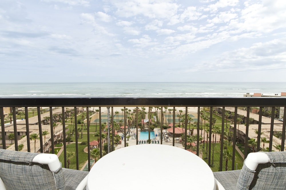 ISLA GRAND BEACH RESORT 40/50