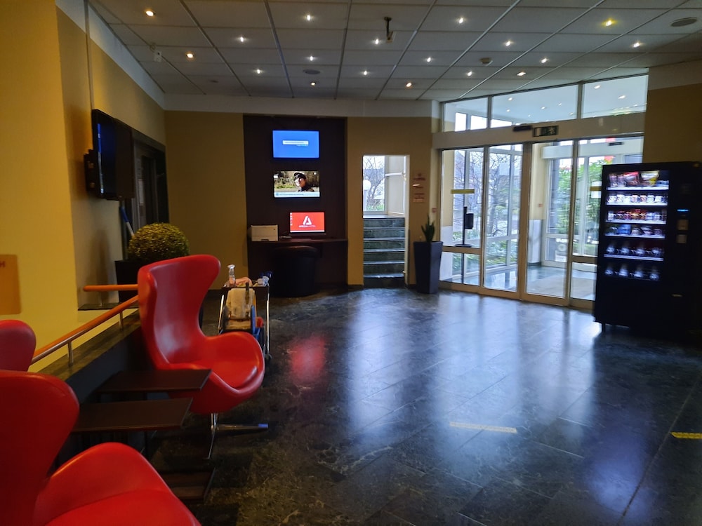 Airways Hotel Frankfurt Airport West 31/50