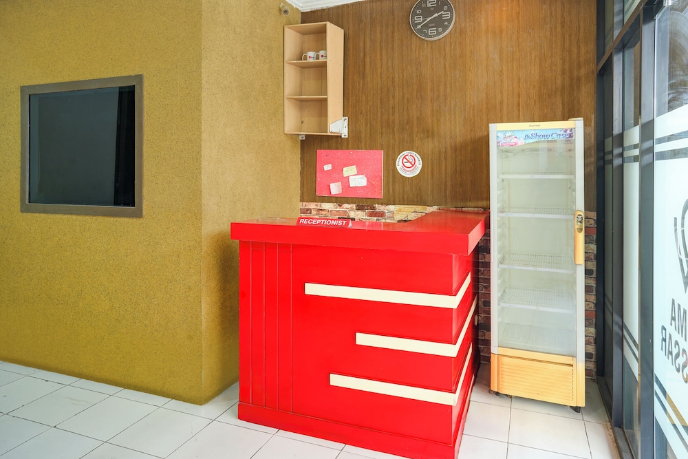 Hotel O Makassar near RS Grestelina formerly Wisma Makassar 14/38