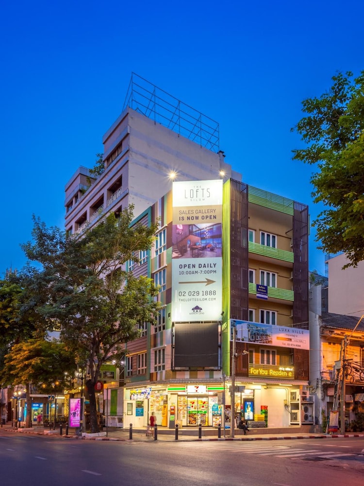 Zen Rooms Silom Soi 17 2/62