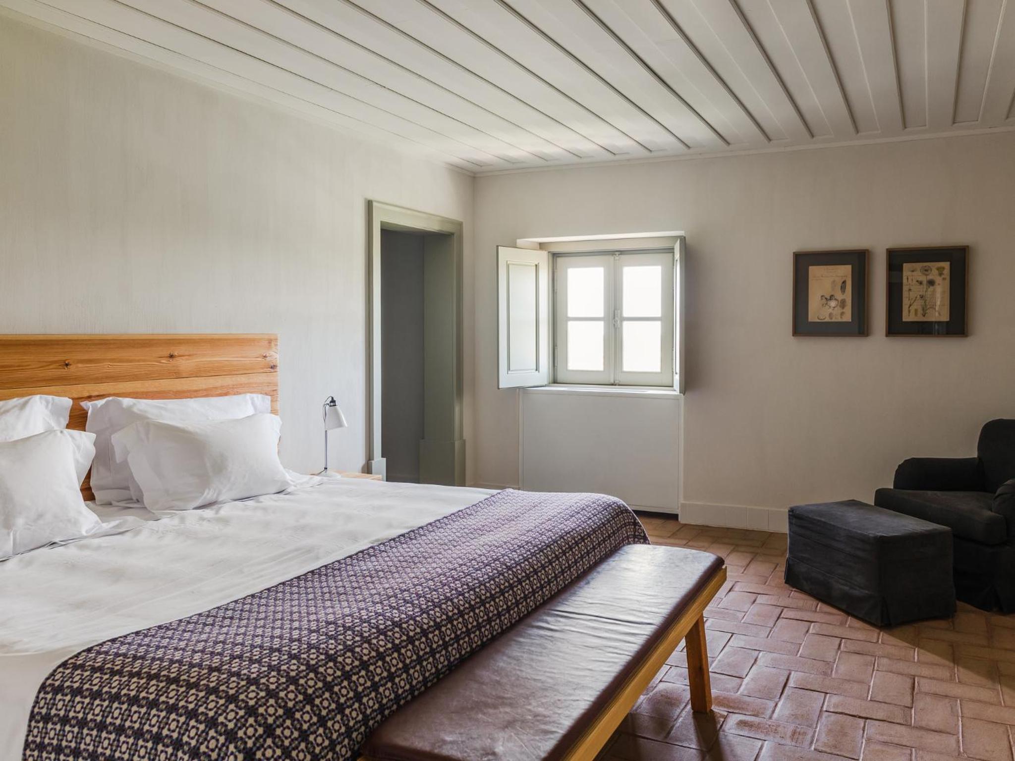 2 Bedrooms, House, Courtyard