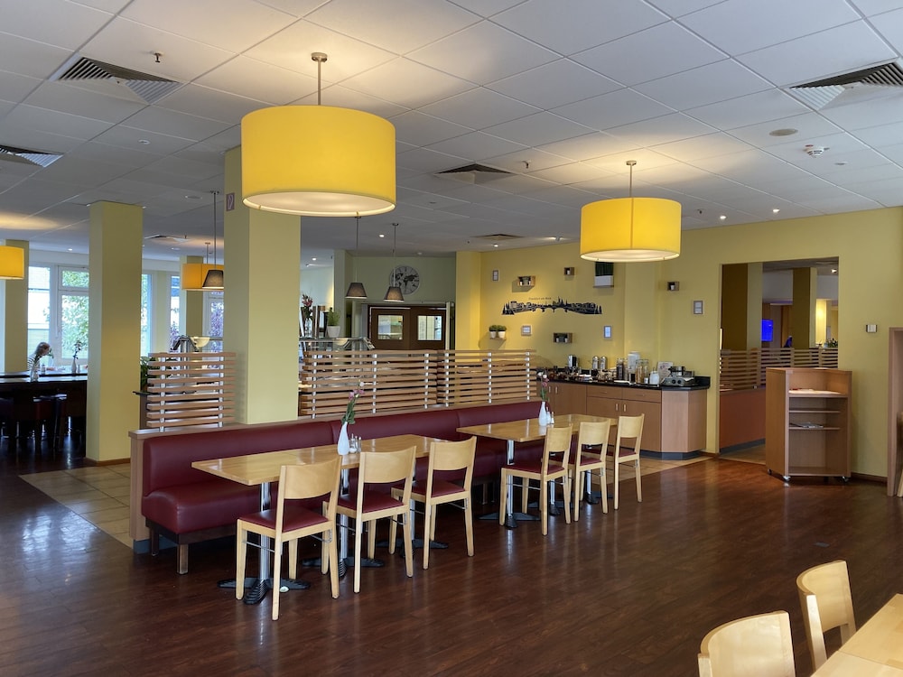 IBIS FRANKFURT MESSE WEST 38/61