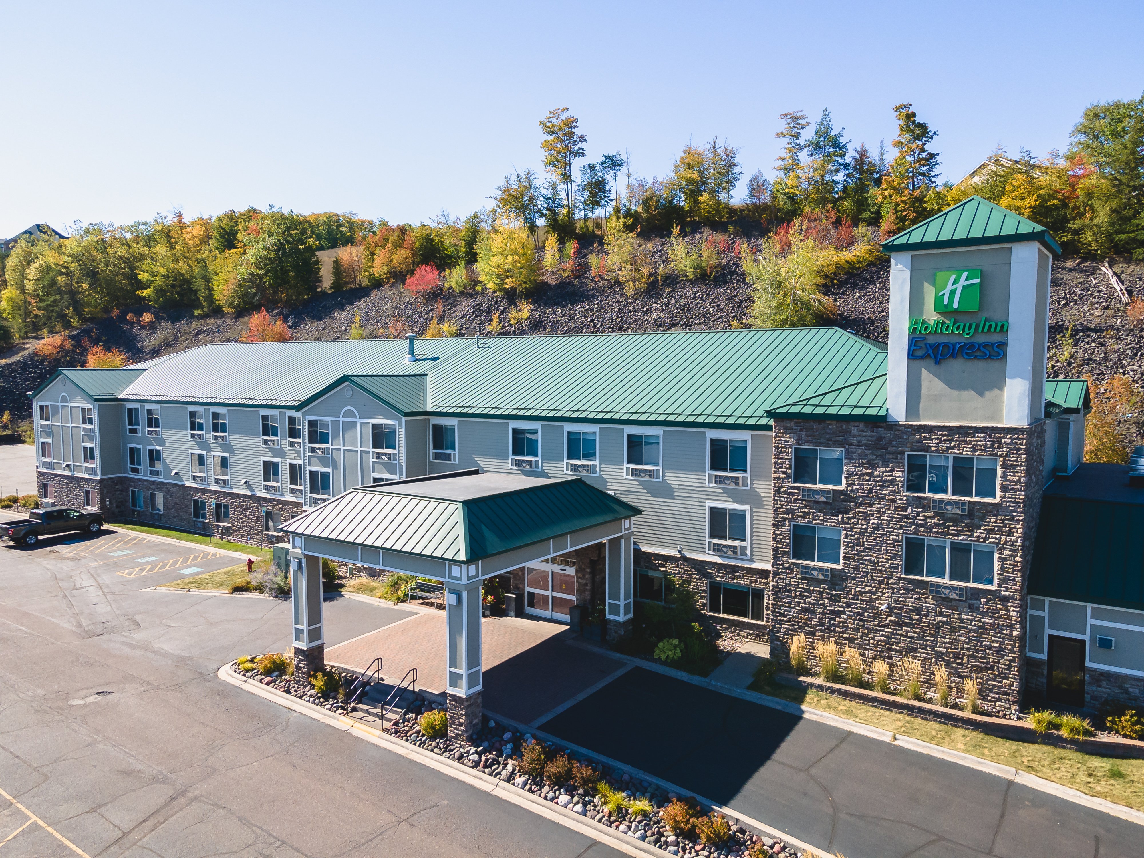 Holiday Inn Express Houghton Keweenaw 7/77