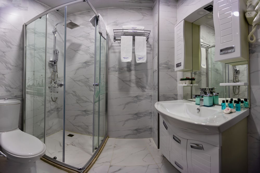 Baku City Hotel 45/50