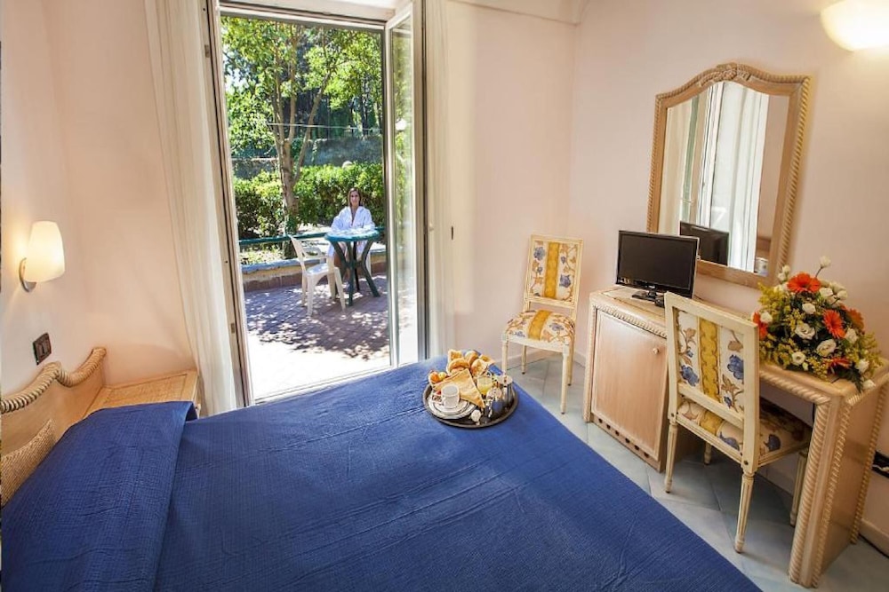 HOTEL TERME PRESIDENT 11/50